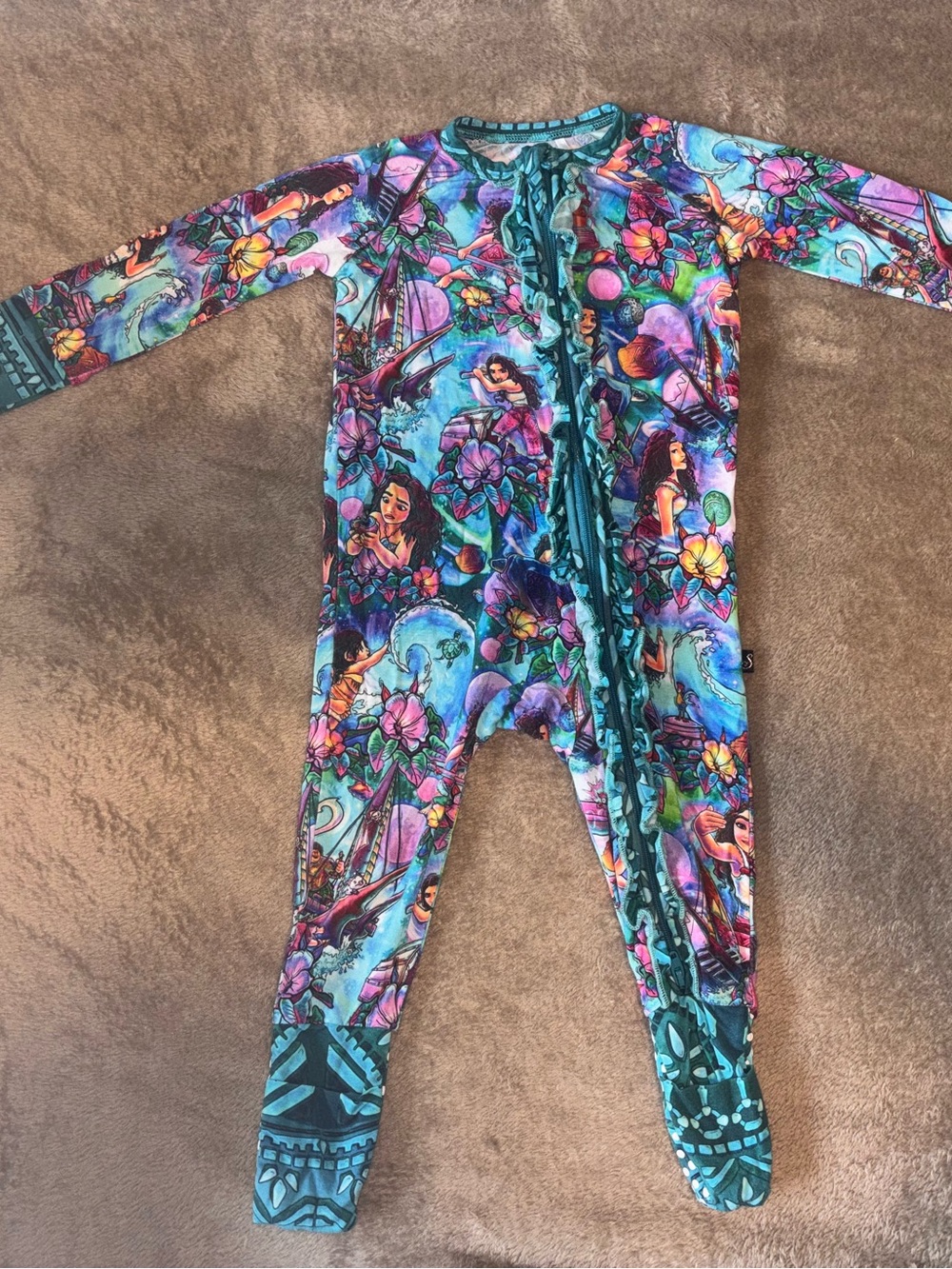 Sugar Swan Bamboo zippy- Moana 2